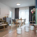 Beachfront Gabine *