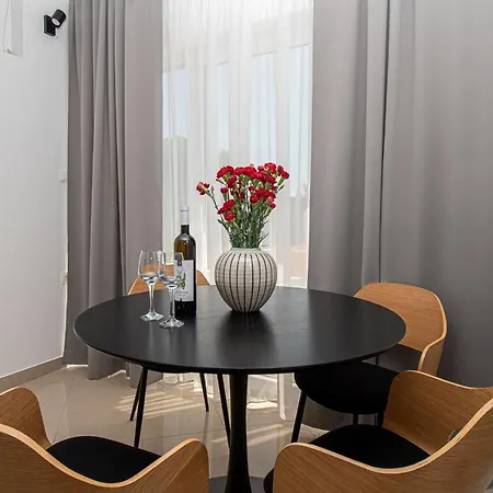 Apartment Beachfront Gabine Kastela