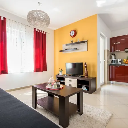 Beachfront Gabine Διαμέρισμα *