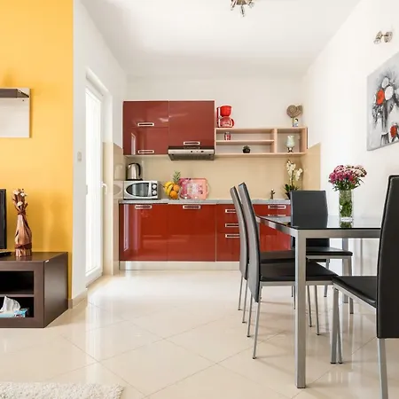 Apartment Beachfront Gabine *