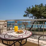 Beachfront Gabine Апартаменты *