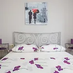 Апартаменты Beachfront Gabine