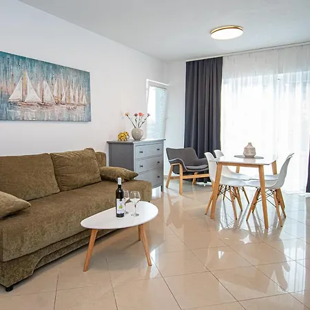 Beachfront Gabine Kastela