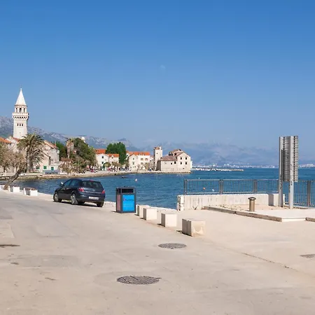 Beachfront Gabine